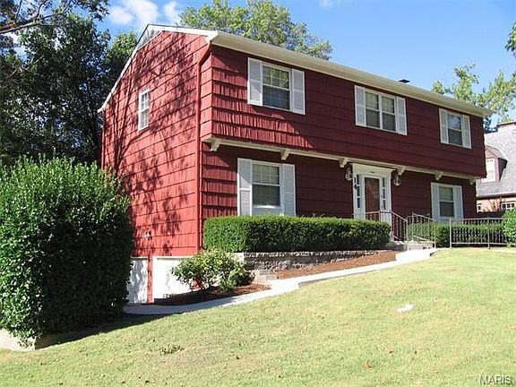 2nd image of 14 Heatherbrook Ln