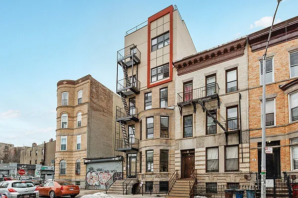 Rented by Metro Prop NY Corp | media 18