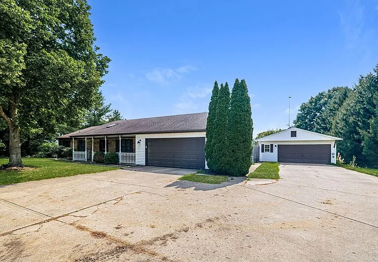 6888 Bunnell Hill Rd — Photo 2