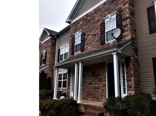 416 Hosta Ct, Warrington, PA 18976