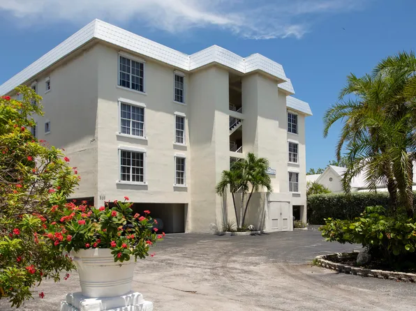 833 Eisenhower Dr #303, Key West, FL 33040