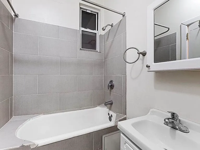 1734 Amsterdam Ave #5S — Photo 5
