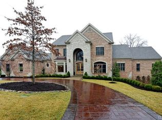 18 Allegro Lake Estates Dr, Saint Louis, MO 63141