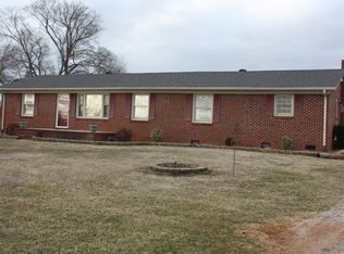 1155 E Green Hill Rd, Smithville, TN 37166