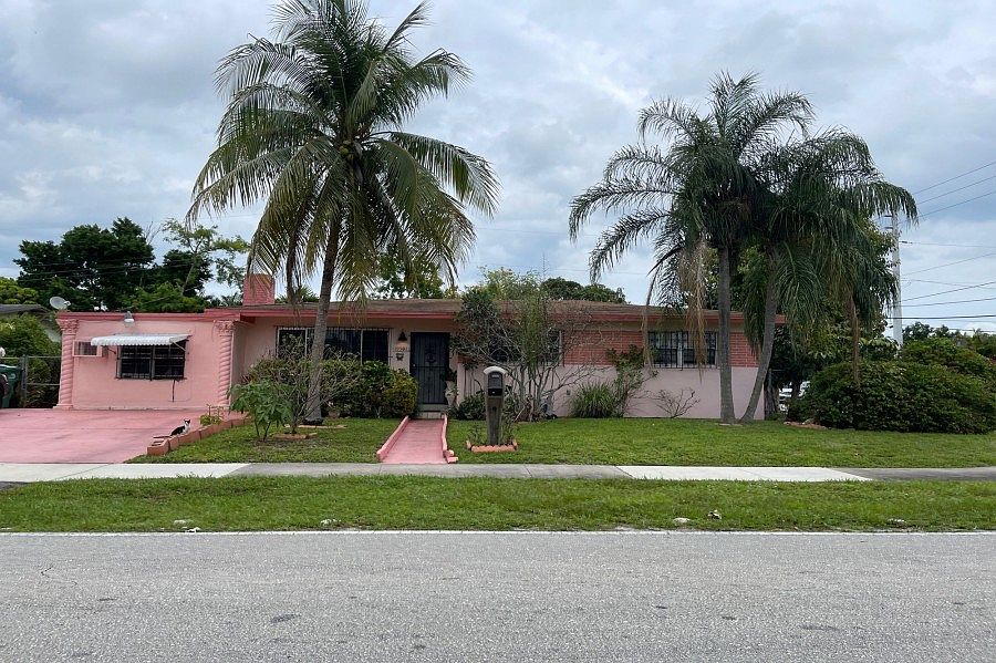 1st image of 19501 NW 1st Pl