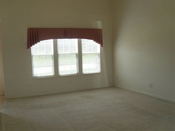 2nd image of 5024 W Churchill Ct #5024