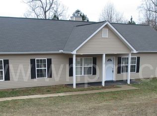 225 Indian Spring Dr, Locust Grove, GA 30248