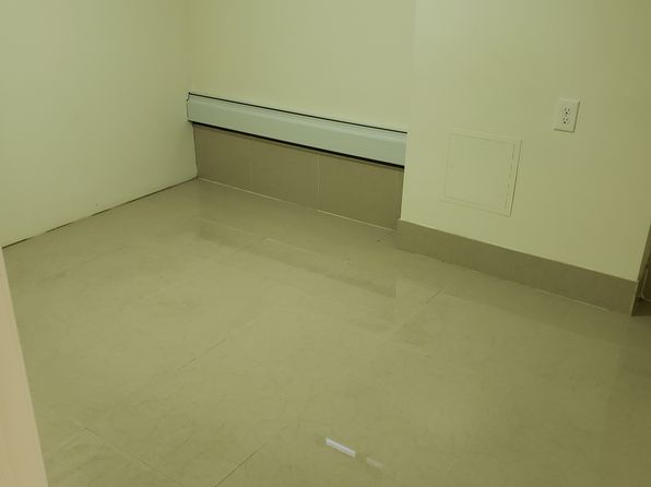 15824 77th Ave #BASEMENT