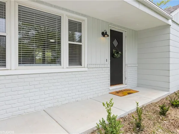 5407 Lowell St, Overland Park, KS 66202