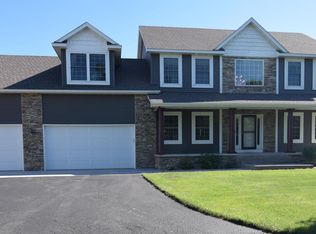 22150 Iman St NW, Elk River, MN 55330