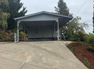 661 NE Ventura St, Roseburg, OR 97470