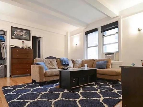 200 West 70th Street image 1 of 2