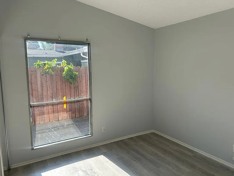 22859 Valerio St — Photo 13