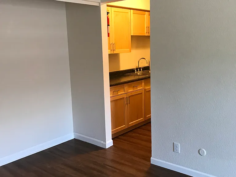 901 E Colorado Ave — Photo 6