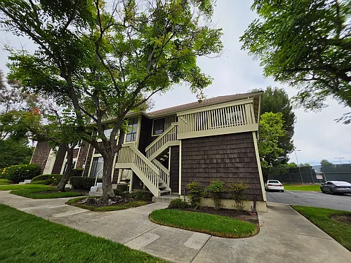 26257 Hillsford Pl Photo 1