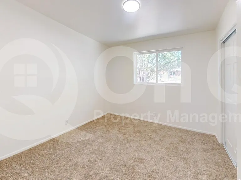 1410 N Desmond Ave — Photo 15