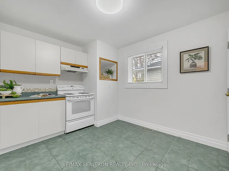 145 Willow Ln — Photo 13
