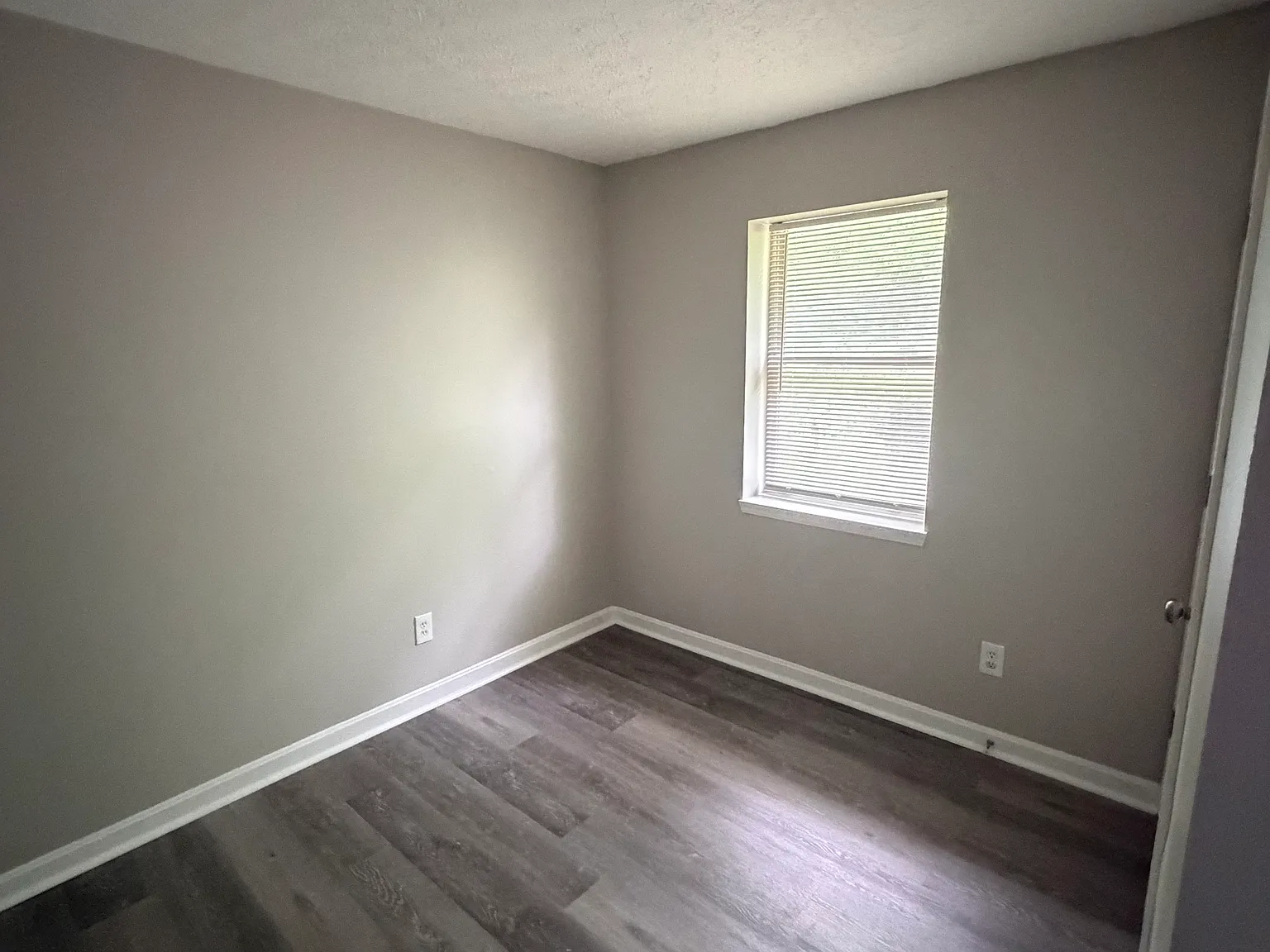 3 bed, 1.5 bath, $1,595 — Photo 3