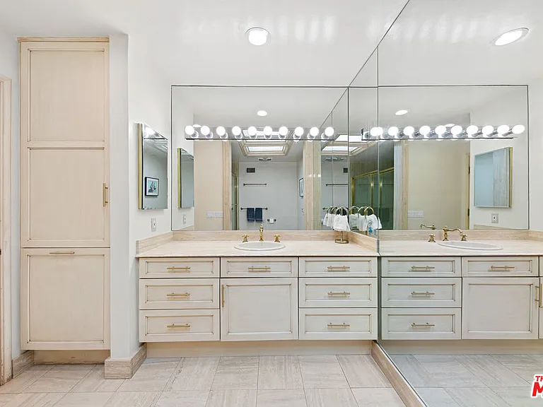 1118 San Ysidro Dr — Photo 24