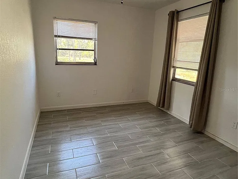 50 Palm Dr — Photo 16