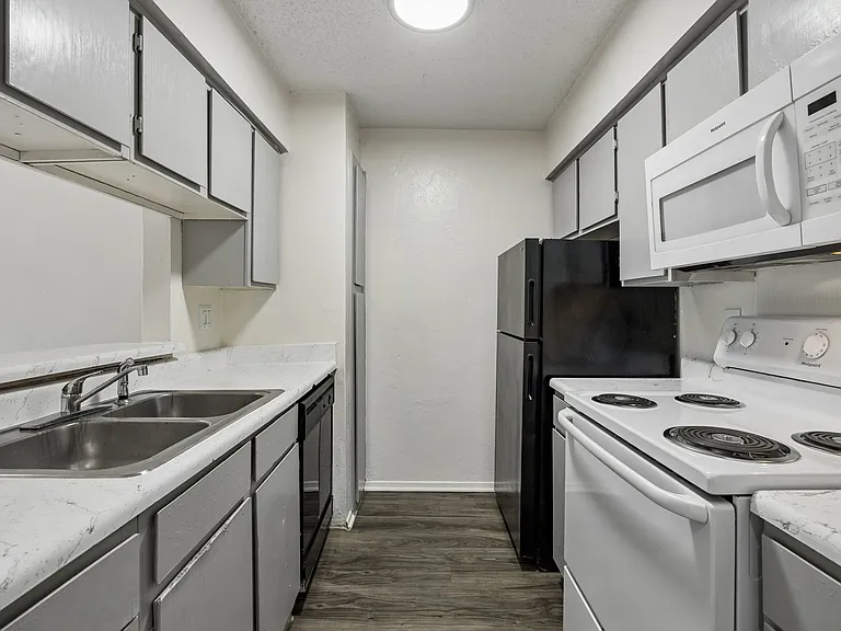 Tealwood Apartment Homes — Photo 1