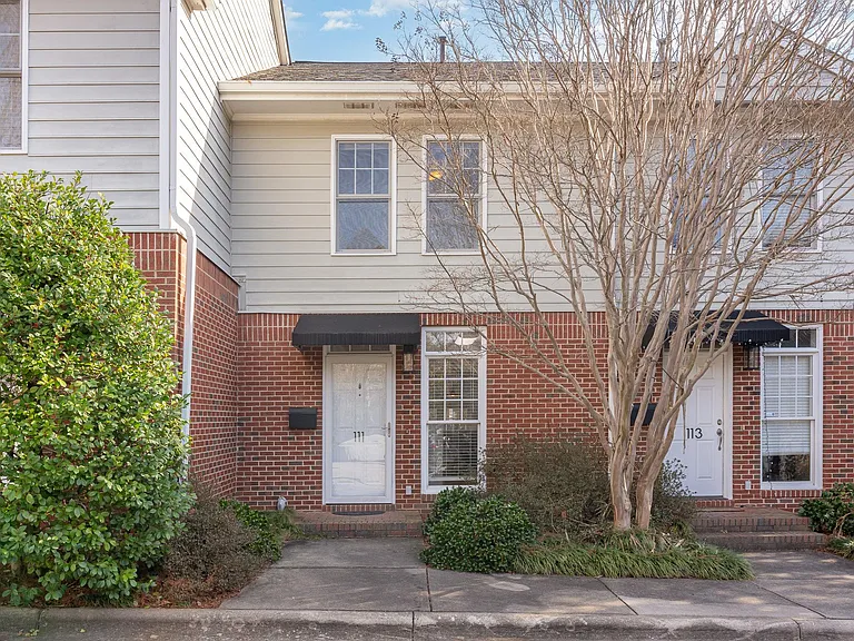 111 Ellington Oaks Ct — Photo 1