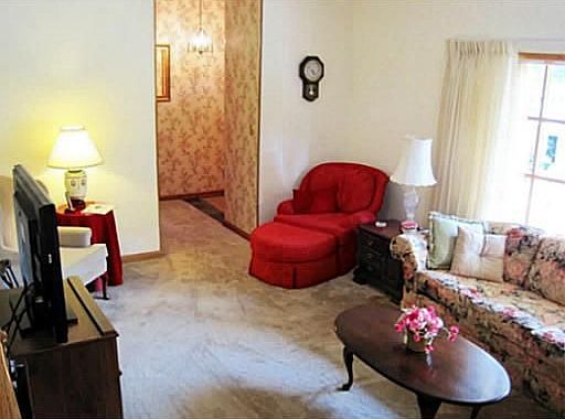 4th image of 1501 Rockford Ct