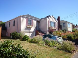 916 NW 56th St, Seattle, WA 98107
