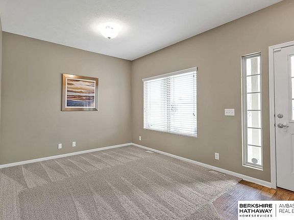 3rd image of 17502 Grand Ave
