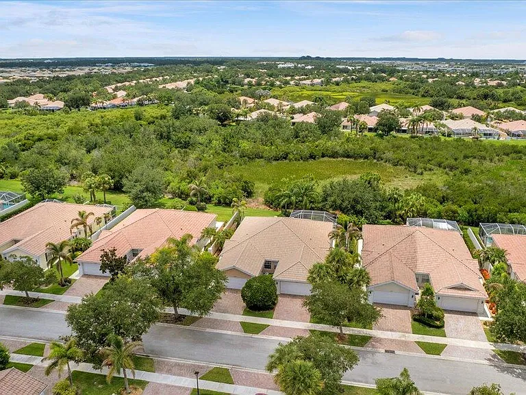 10882 SW Dardanelle Dr — Photo 52