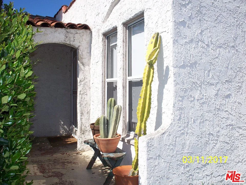 2 bed, 1.0 bath, 990 sqft, $4,875 — Photo 4