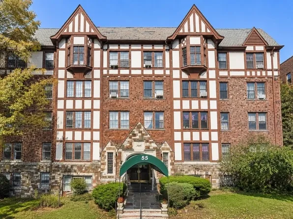 55 Randolph Place Unit 207 #207, City Of Orange Twp., NJ 07079