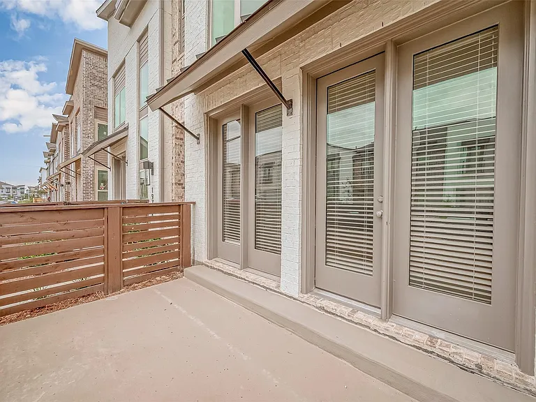 19710 Curved Steel Dr — Photo 3