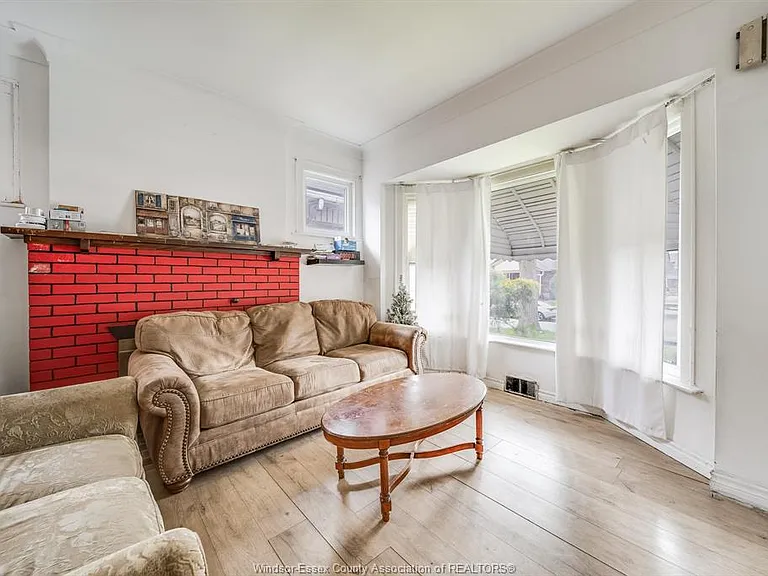 494 Rankin Ave — Photo 4
