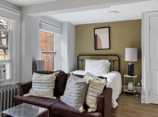 12 Derne St #201, Boston, MA 02114