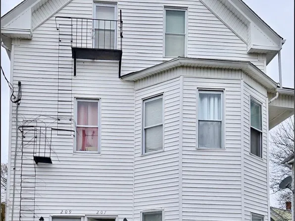 209 Pawtucket Avenue, 207-209 Pawtucket Ave #1, Pawtucket, RI 02860