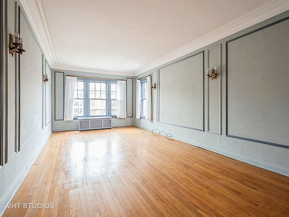 3rd image of 1064 W North Shore Ave APT 2W