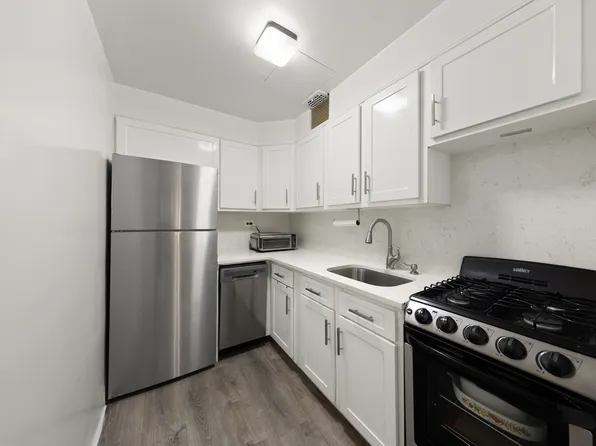 309 East 87th Street image 1 of 7