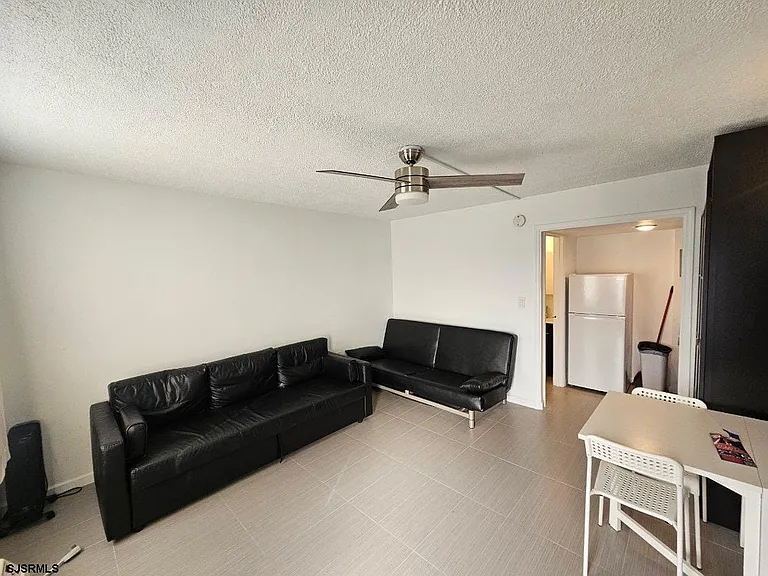 3501 Boardwalk #B210 — Photo 3