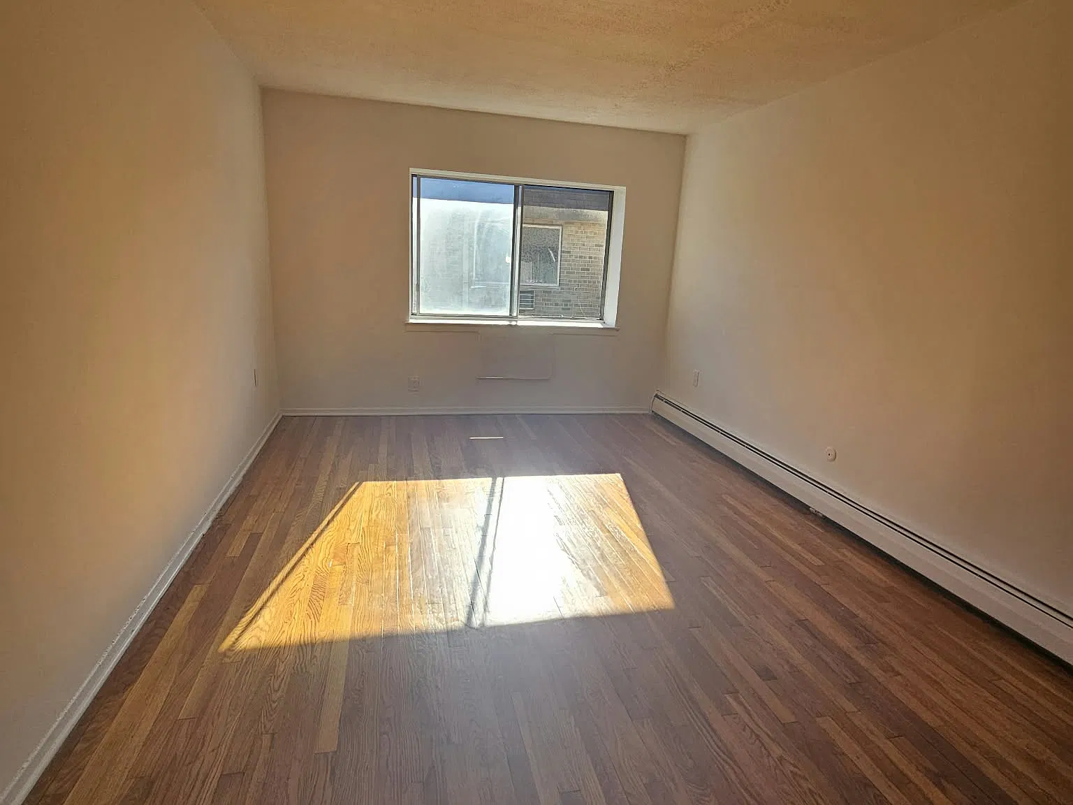 1 bed, $1,750 — Photo 2