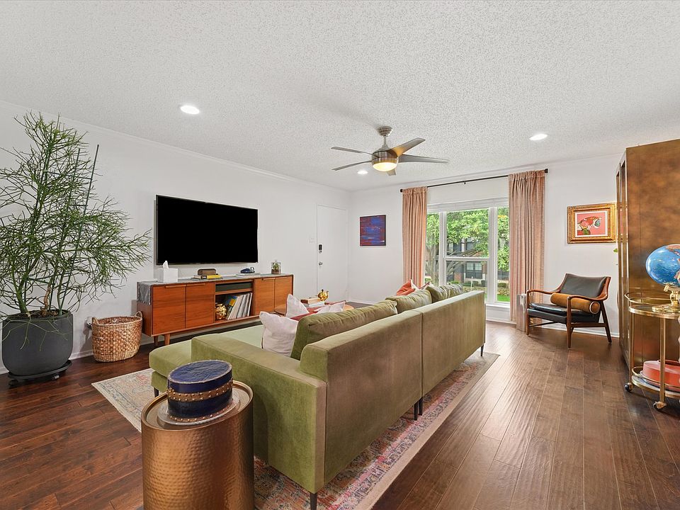 1st image of 4820 Amesbury Dr #230