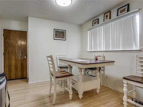 5th image of 7813 Rogan Dr