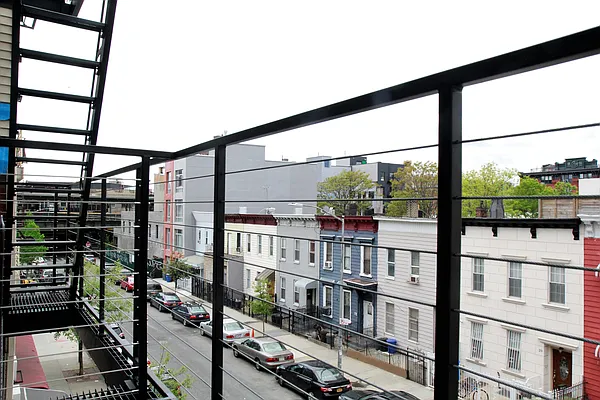 Rented by Rennit Inc. | media 39