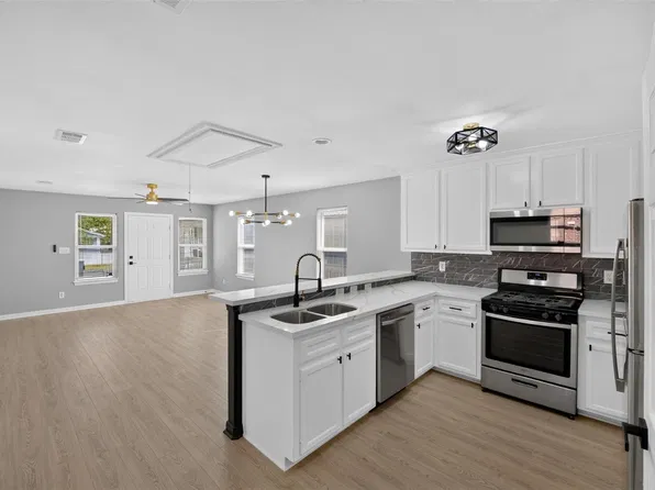 2917 Avenue M, Galveston, TX 77550