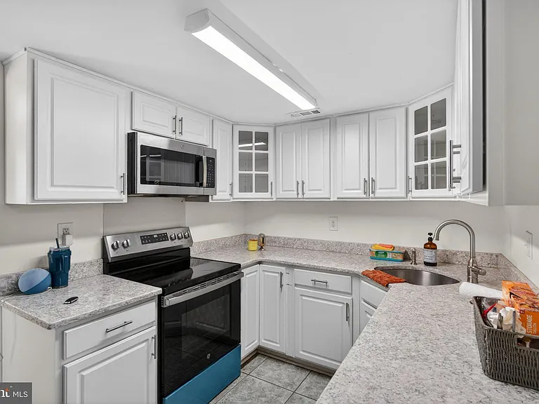313 Barton Run Blvd — Photo 4