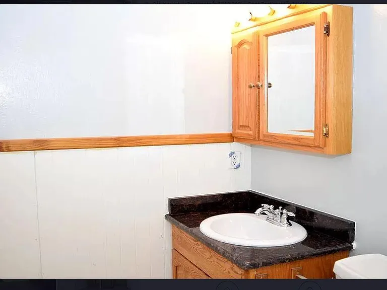 900 Acadia Dr — Photo 8
