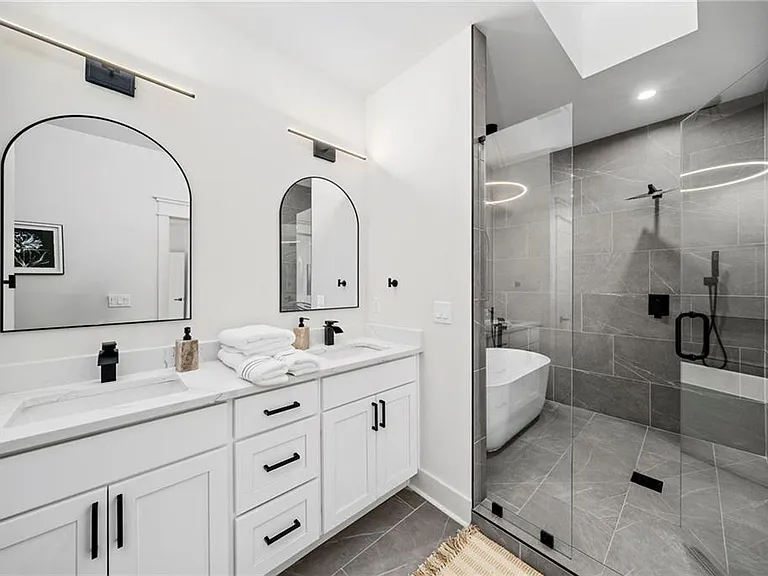 3784 Pine Needle Dr — Photo 32