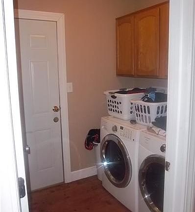 2nd image of 3921 Sweetwood Ct