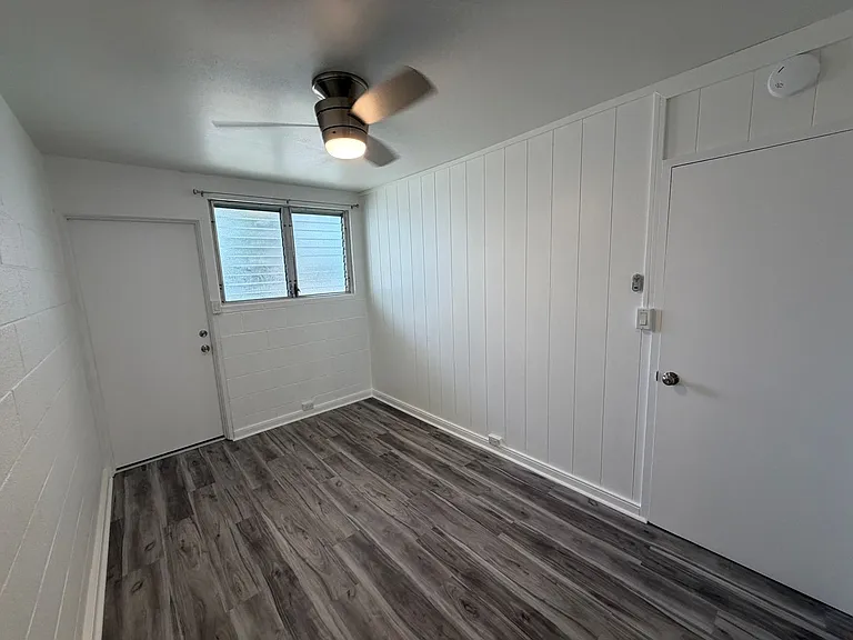 1148 Wilder Ave — Photo 8