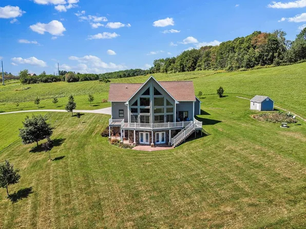 127 Austin Rd, Wellsboro, PA 16901